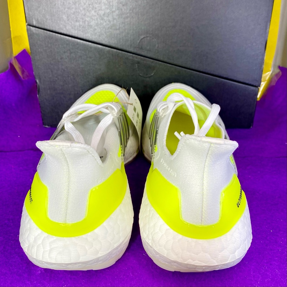 New adidas Ultraboost 21 Running Shoe FY0377 Men’s Size: 5 Women’s 6.5 - Picture 9 of 13